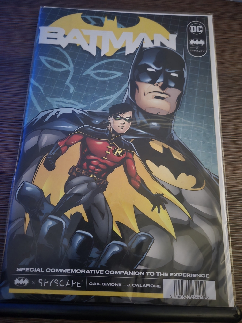 DC Comics Batman & Robin Special Commemorative Companion - Black, Yellow, Red
